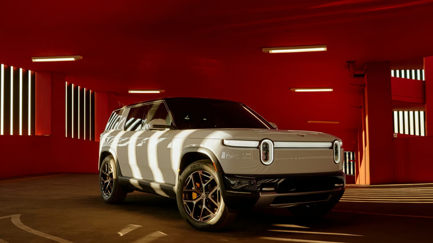 Rivian Pushes Back its "Tesla Killer" SUV